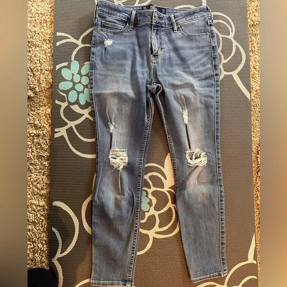 🌺Hollister mid rise,crop,super skinny jeans🌺 - Picture 3 of 4
